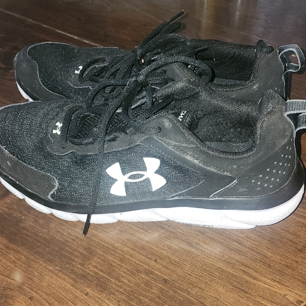 Under Armour Men's Black Charged Assert Shoes - image 2